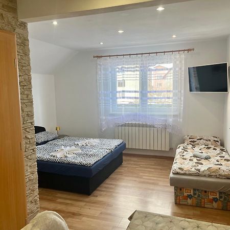 Homestay Renata Nova Lesna Exterior photo