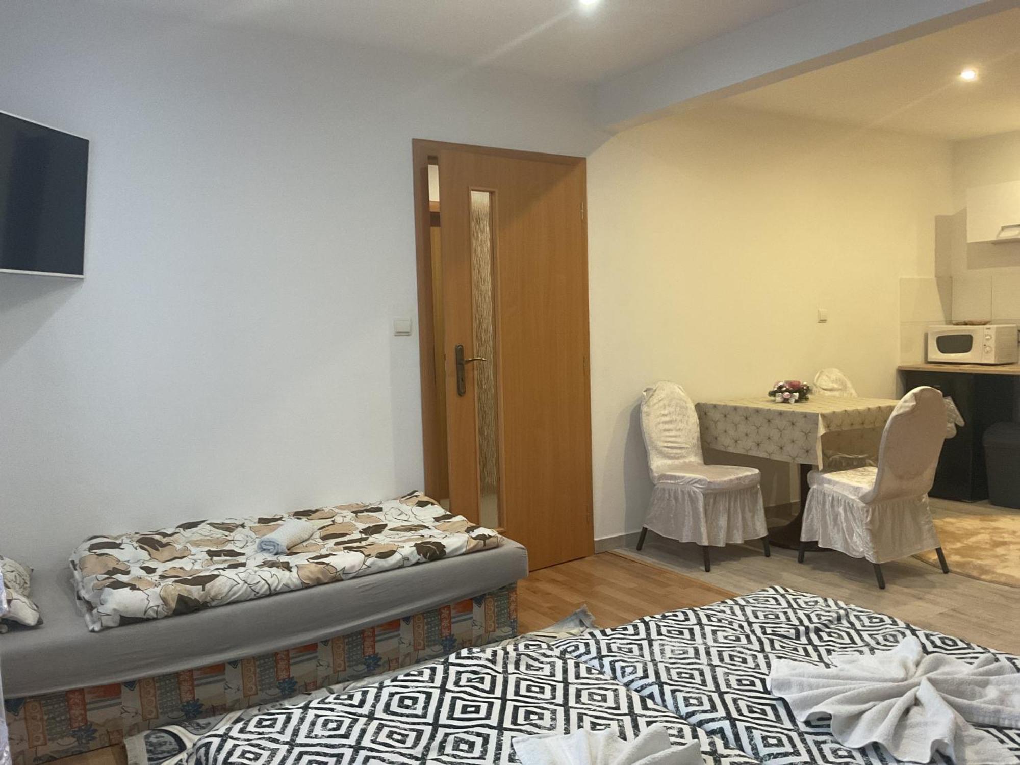 Homestay Renata Nova Lesna Exterior photo